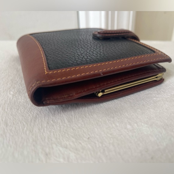 Coach Sheridan Vintage pebbled leather kiss lock Wallet. - Picture 5 of 13